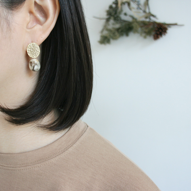 beige stone earrings