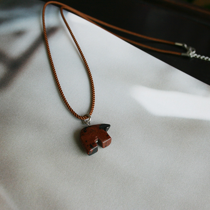 [bear necklace] mahogany