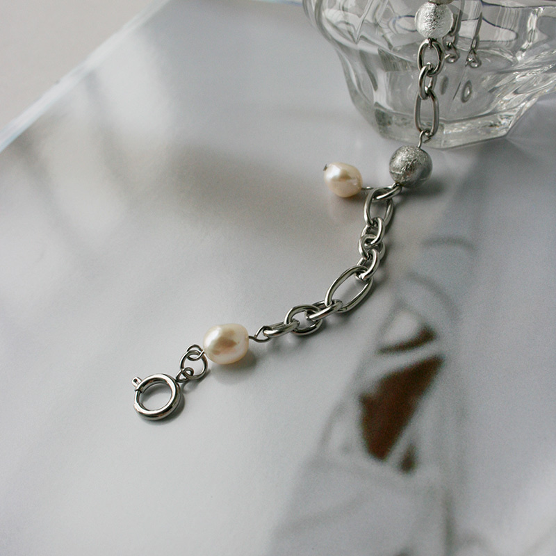 grey glass &amp; pearl bracelet