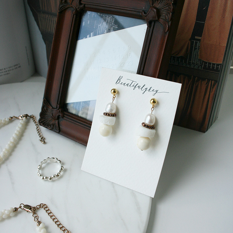 ivory layer cake earrings (gold)