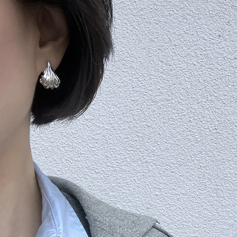 cream drop earrings